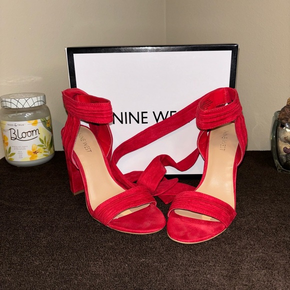 Sexy red sandals with tie; sleek & sassy; cute & comfortable. - Picture 6 of 14